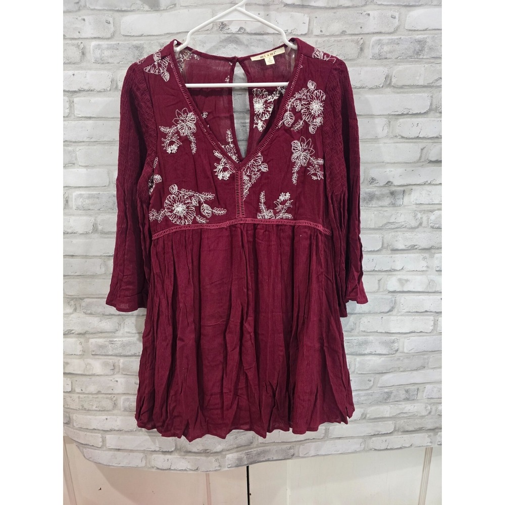 Mi‎ ami Boho Burgundy Lined Mini Dress Blouse White Stitched Floral Design Sz S